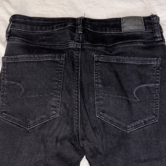 American Eagle Black Distressed Hi-Rise Skinny Jegging - Picture 5 of 7